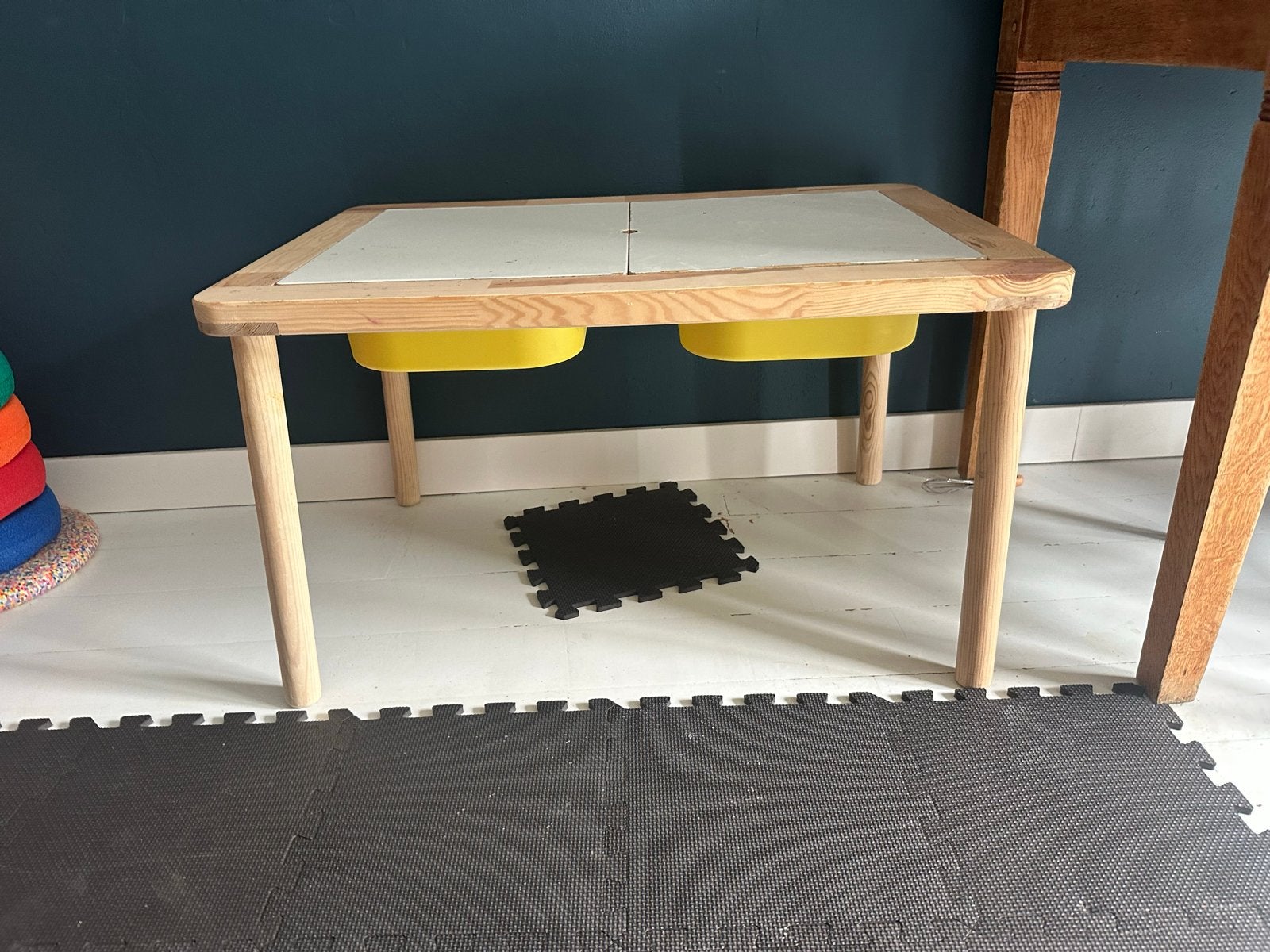 Ikea kindertafel met opbergbakken, Ophalen, Gebruikt, Tafel(s)