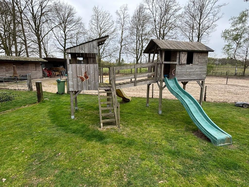Groot speeltoestel brug speelhuisje met glijbanen, Kinderen en Baby's, Speelgoed | Buiten | Speeltoestellen, Ophalen, Gebruikt