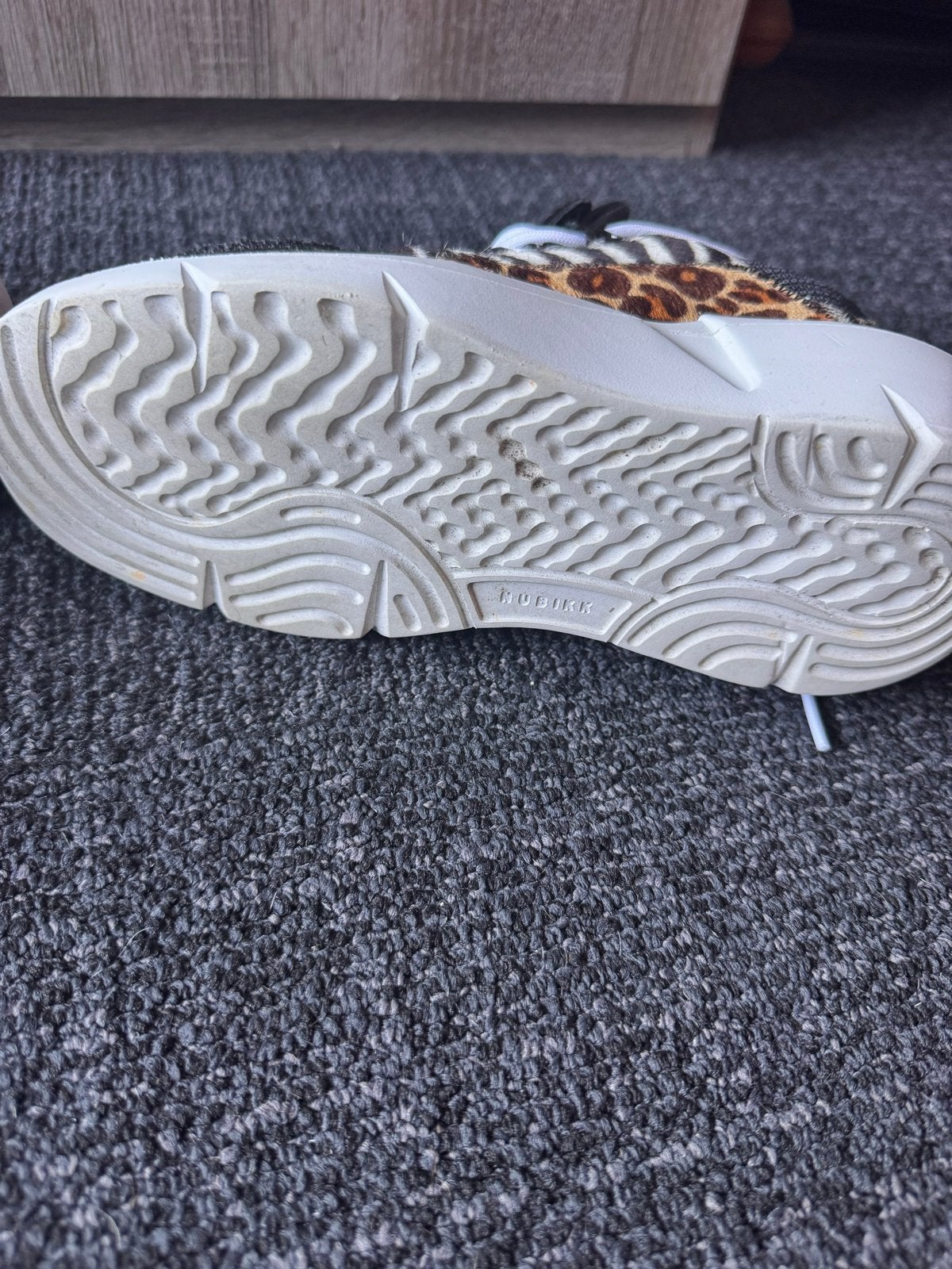 NUBIKK NBKK Sneakers met dierenprint nieuw, Ophalen of Verzenden, Gedragen, Zwart, Sneakers of Gympen