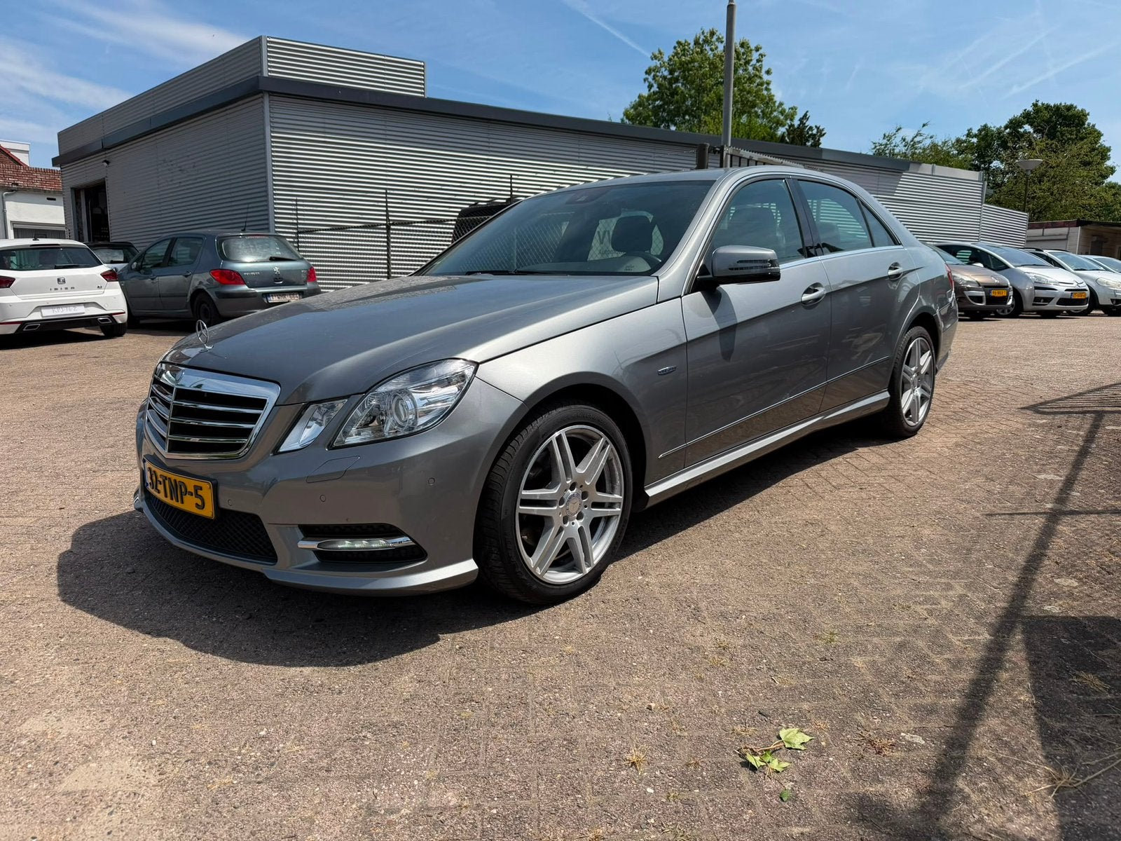 Mercedes-Benz E-300 amg pakket Aut7 W212 2012 Grijs, Auto's, Mercedes-Benz, Bedrijf, E-Klasse, ABS, Airbags, Airconditioning, Alarm