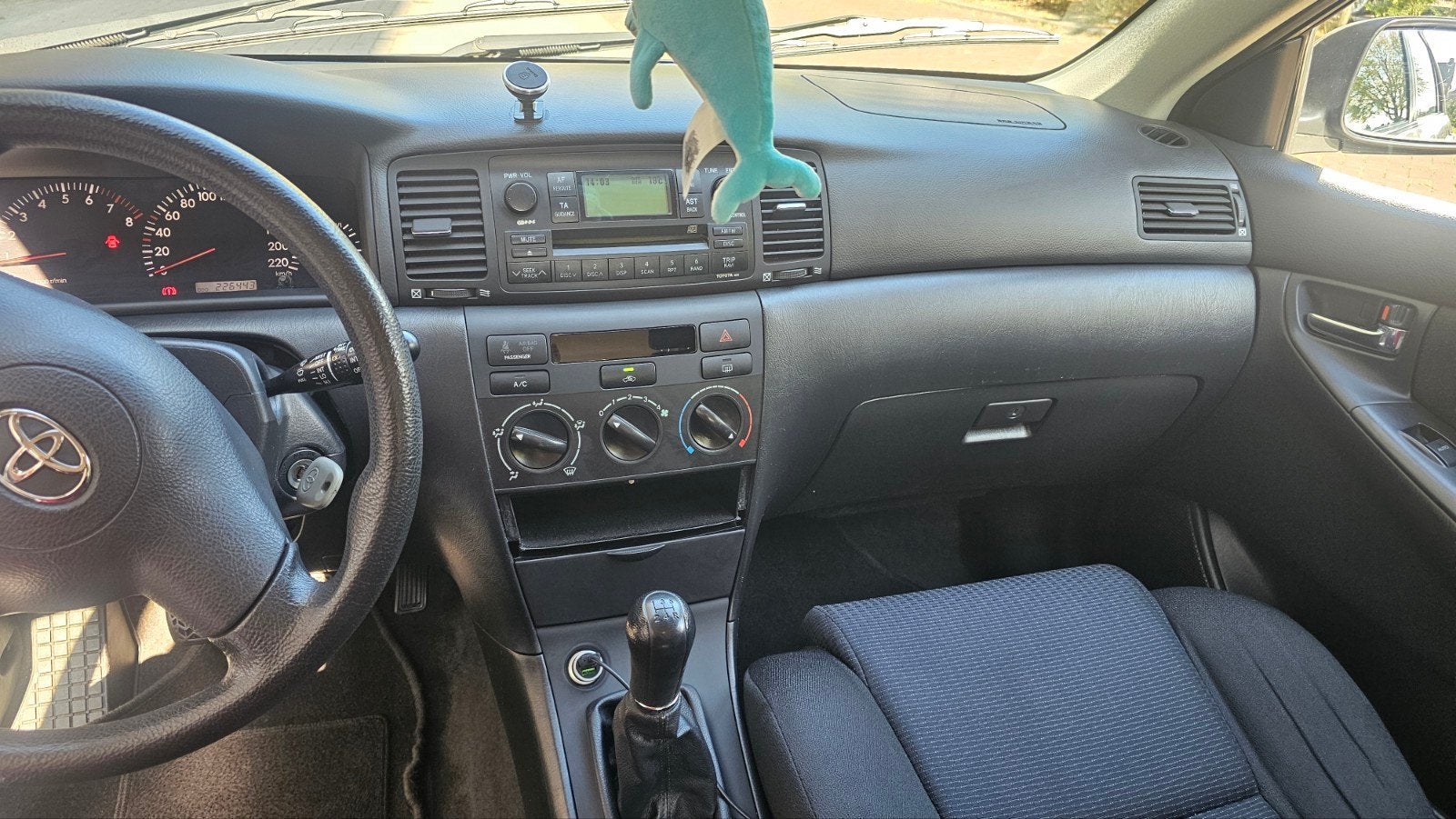 Foto 10 van Toyota Corolla 1.6 16V Vvt-i 5DR Linea Terra 2006 Grijs