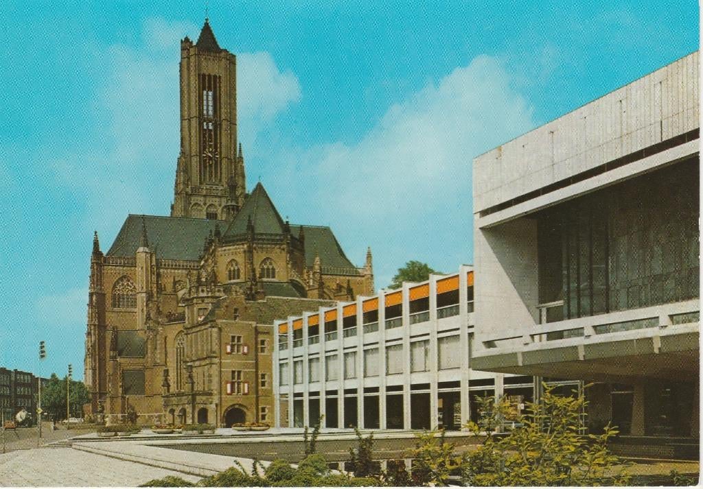 ARNHEM Eusebius Kerk met Nieuwe Stadhuis, Verzamelen, Verzenden, 1960 tot 1980, Ongelopen, Gelderland
