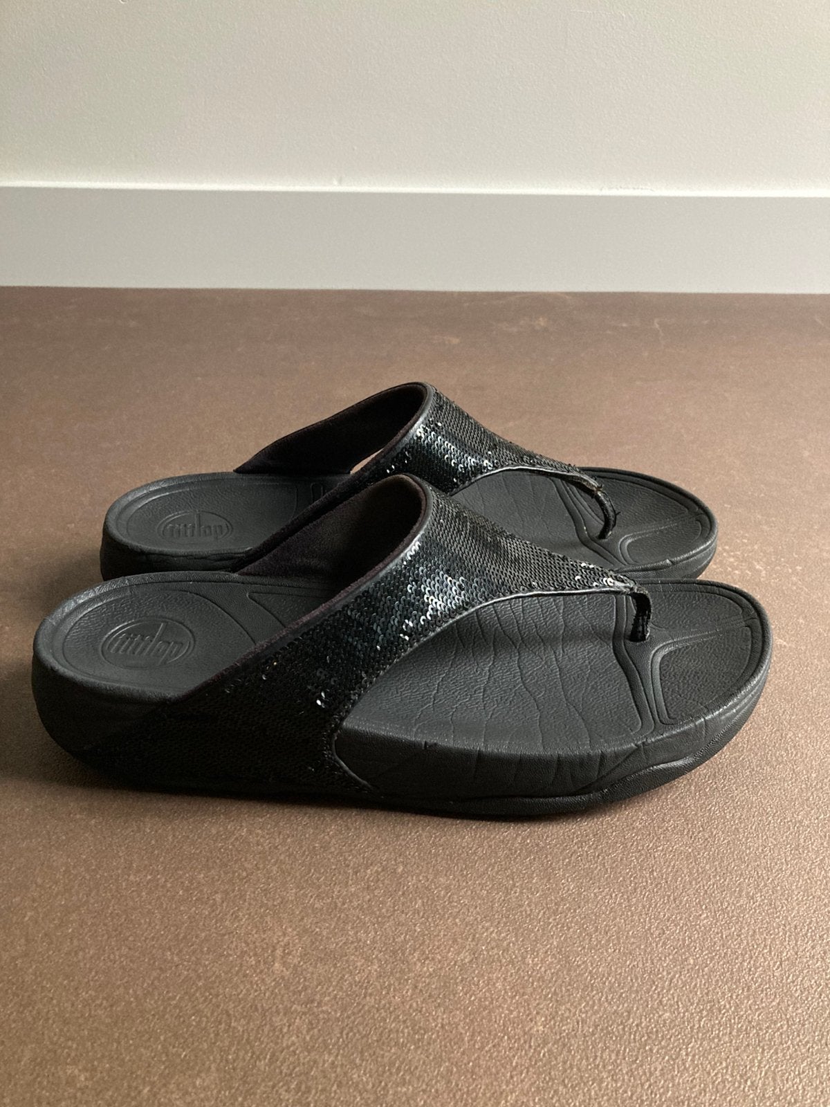 Slippers Fitflop zwart 42., Slippers, Zwart, Ophalen of Verzenden, Zo goed als nieuw