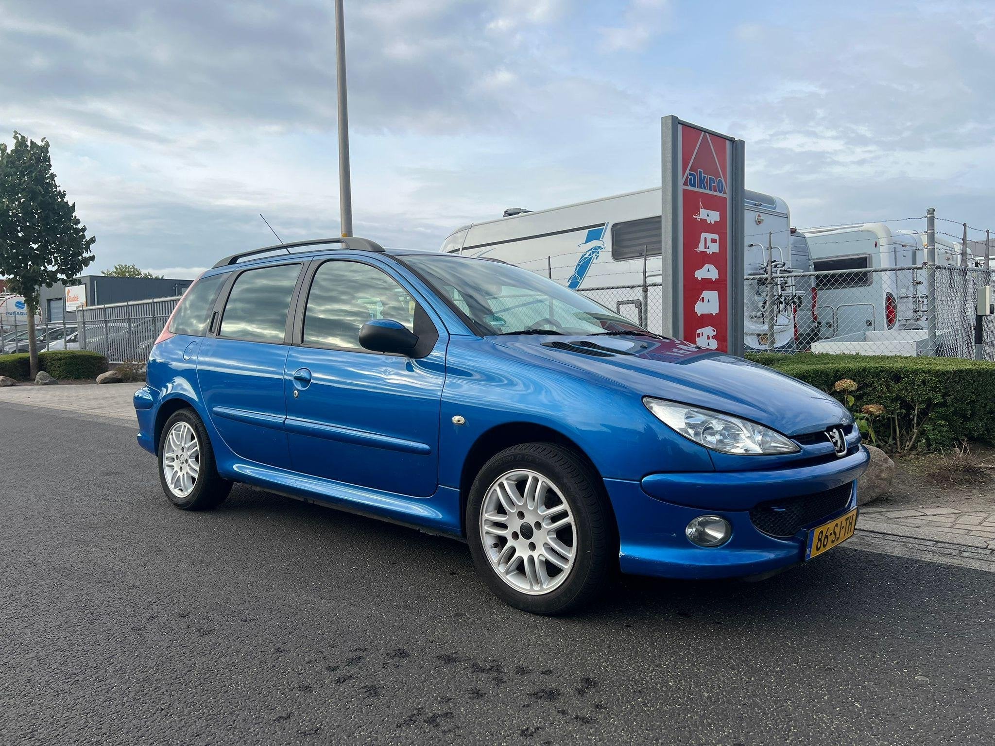 Peugeot 206 1.4 Air-line 2 | Airco | Trekhaak | Elek. Ramen, Voorwielaandrijving, 4 cilinders, Blauw, Origineel Nederlands