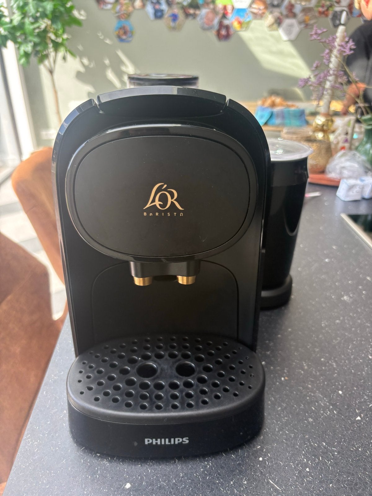 Philips L'OR Barista Koffiemachine - met melkopschuimer, Ophalen, Koffiemachine, Zo goed als nieuw, 2 tot 4 kopjes