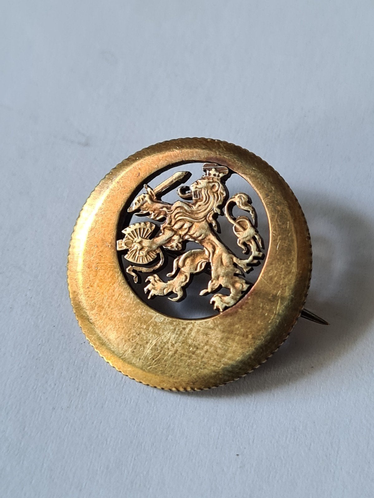 Stil verzet broche ww2, Verzamelen, Militaria | Tweede Wereldoorlog, Ophalen of Verzenden, Overige soorten, Nederland, Embleem of Badge