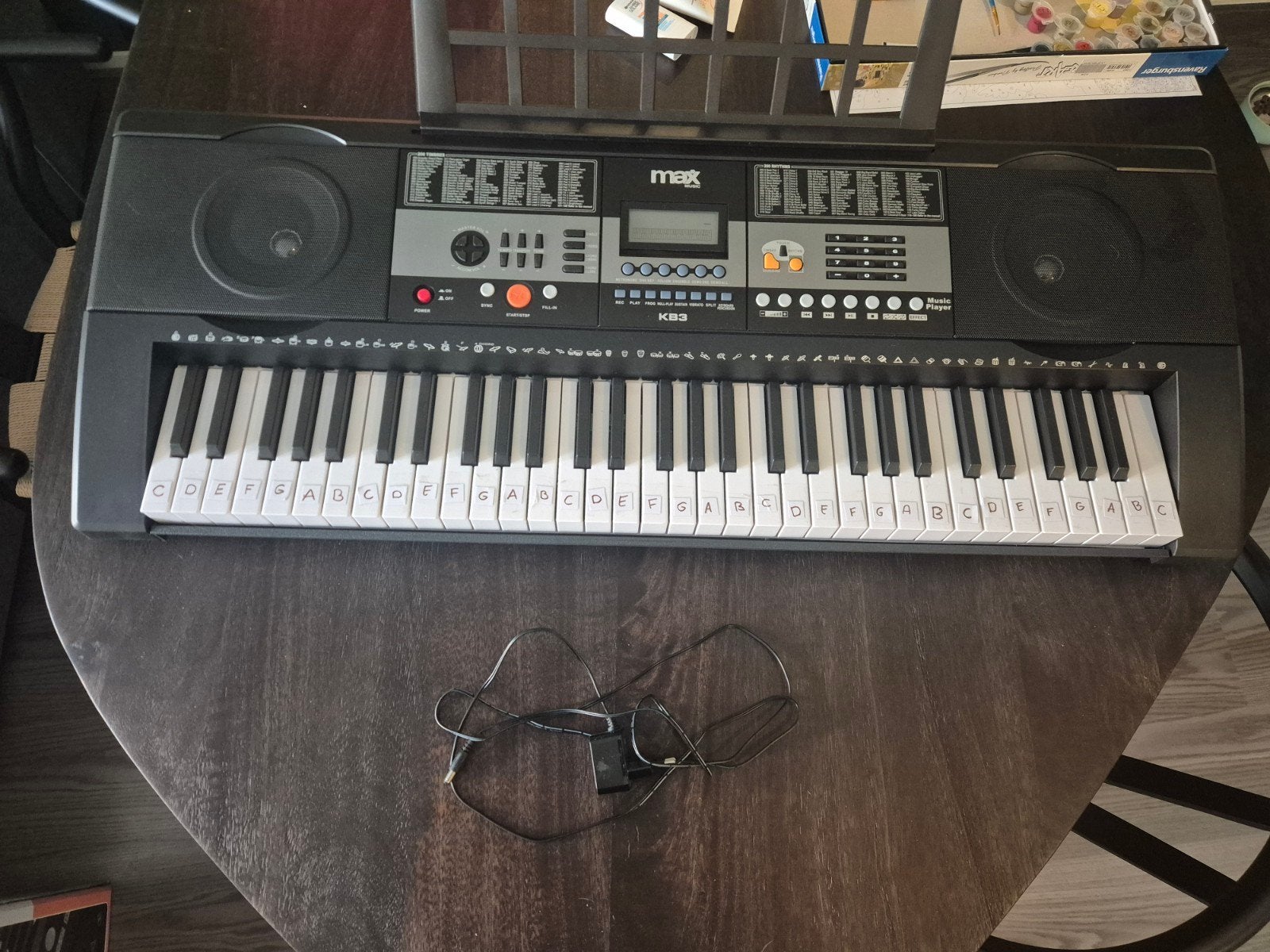 Max KB3 Elektronisch Keyboard - 61 toetsen, 61 toetsen, Zo goed als nieuw, Midi-aansluiting, Ophalen