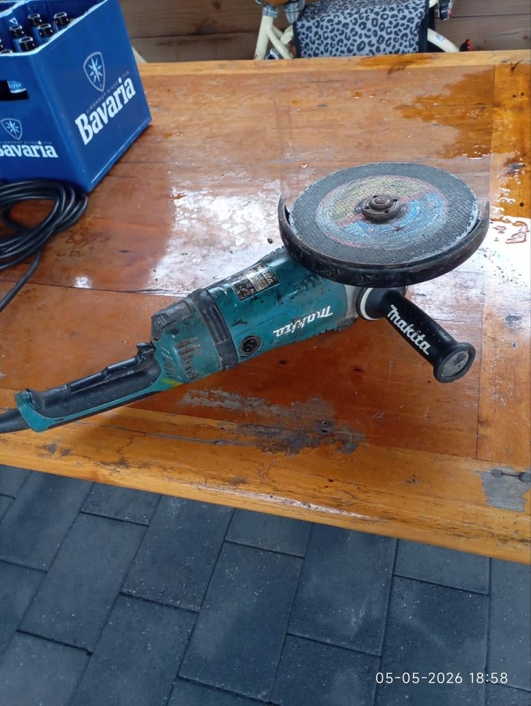 Grote Makita haakse slijper in goede staat, Ophalen of Verzenden, 1000 watt of meer, Haakse handslijpmachine