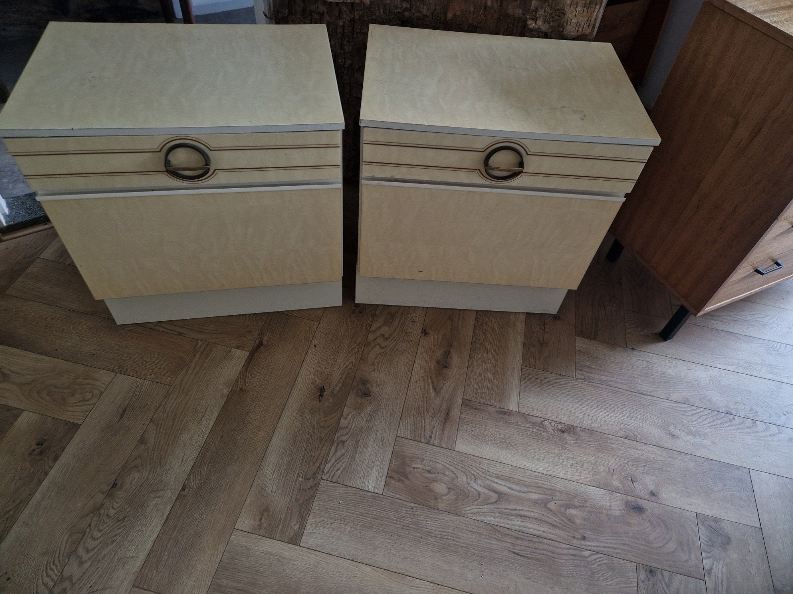 2 vinted nachtkastjes, Ophalen, 45 tot 65 cm, 55 tot 70 cm
