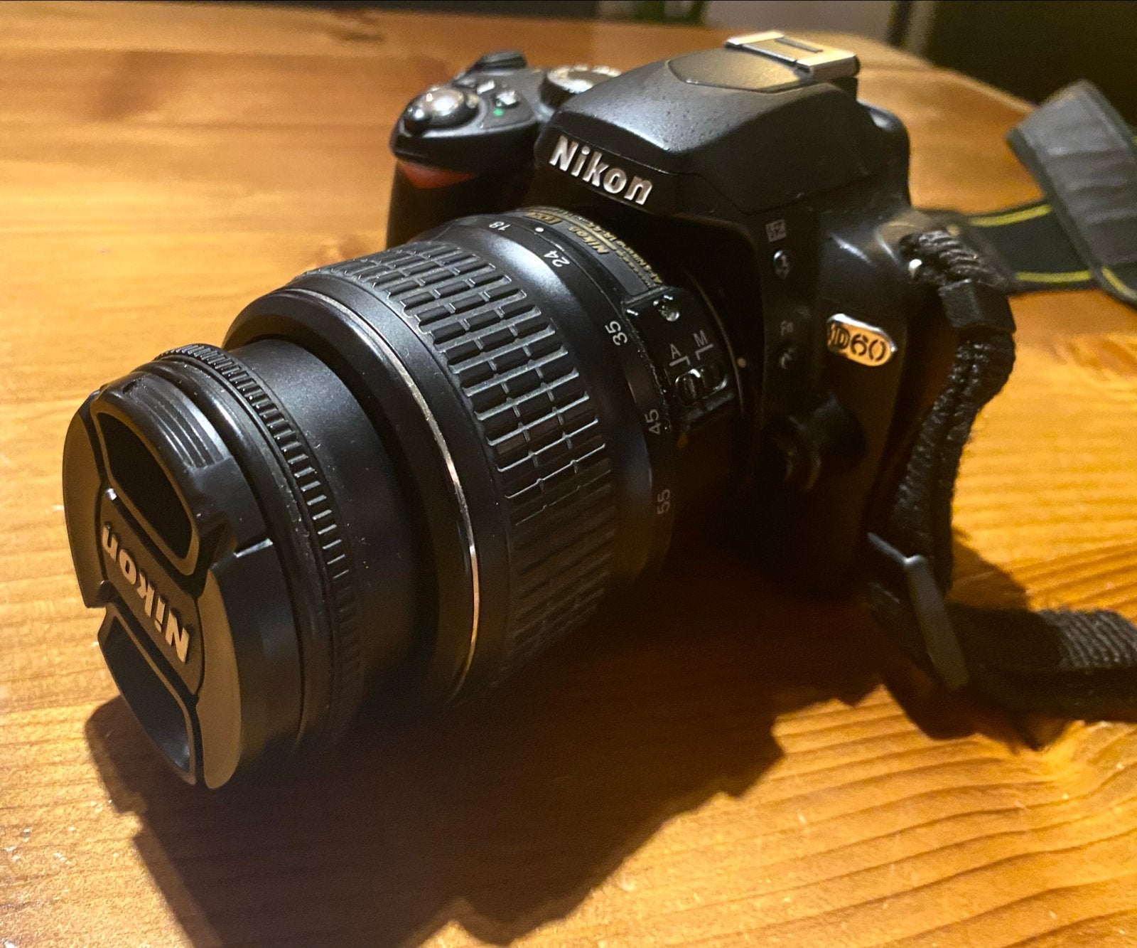 Nikon D60 Spiegelreflexcamera - als nieuw, Audio, Tv en Foto, Fotocamera's Digitaal, Ingebouwde flitser, Spiegelreflex, Ophalen of Verzenden