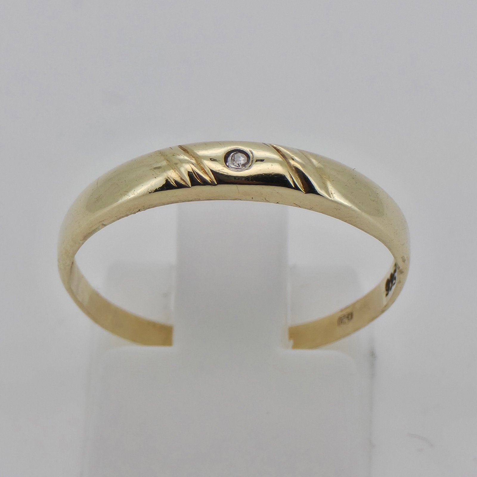 Gouden ring 14k (585) met diamant, maat 18, Sieraden, Tassen en Uiterlijk, Ringen, 18 tot 19, Ophalen of Verzenden, Zo goed als nieuw