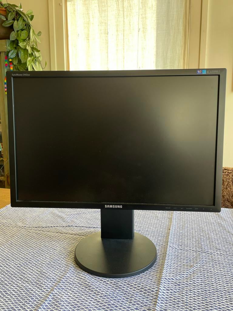 Samsung SyncMaster 2443bw 24 inch monitor, Computers en Software, Monitoren, Gebruikt, In hoogte verstelbaar, Ophalen of Verzenden