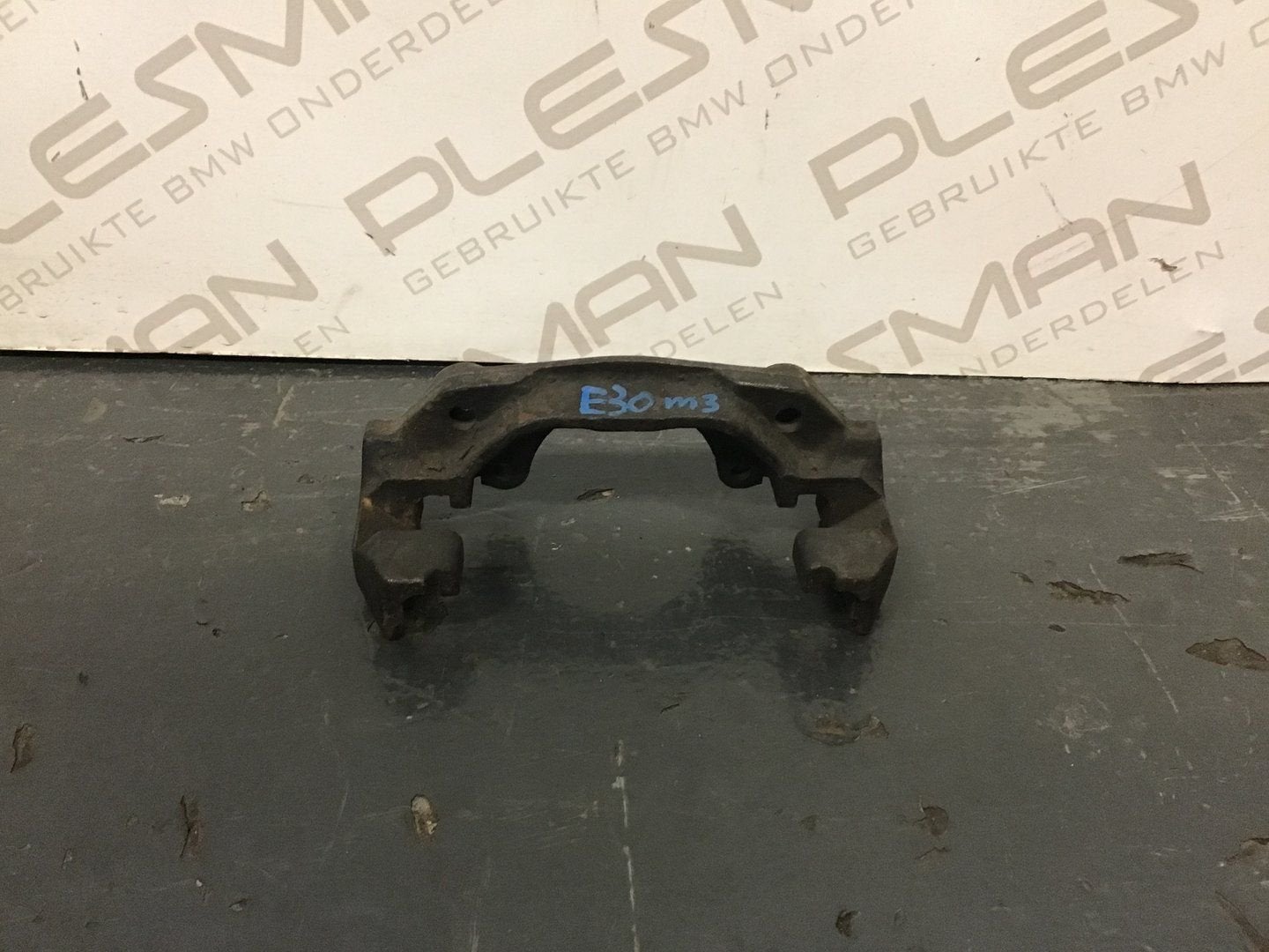 Remklauw bracket/beugel voor BMW E30 M3, Auto-onderdelen, Remmen en Aandrijving, Gebruikt, -, -, Ophalen of Verzenden