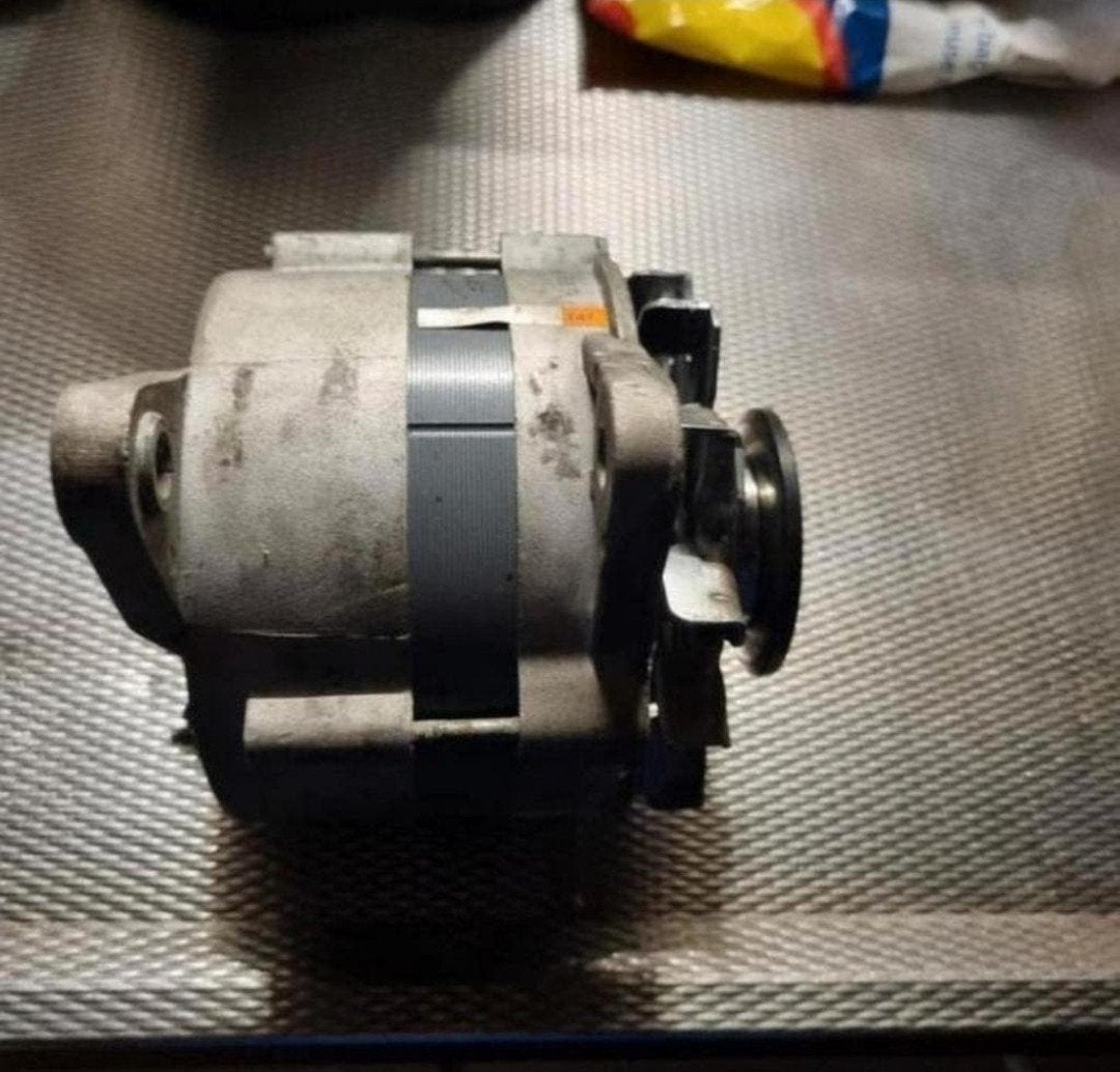 Dynamo Toyota Corolla ke30 status onbekend bieden, Ophalen, Gebruikt