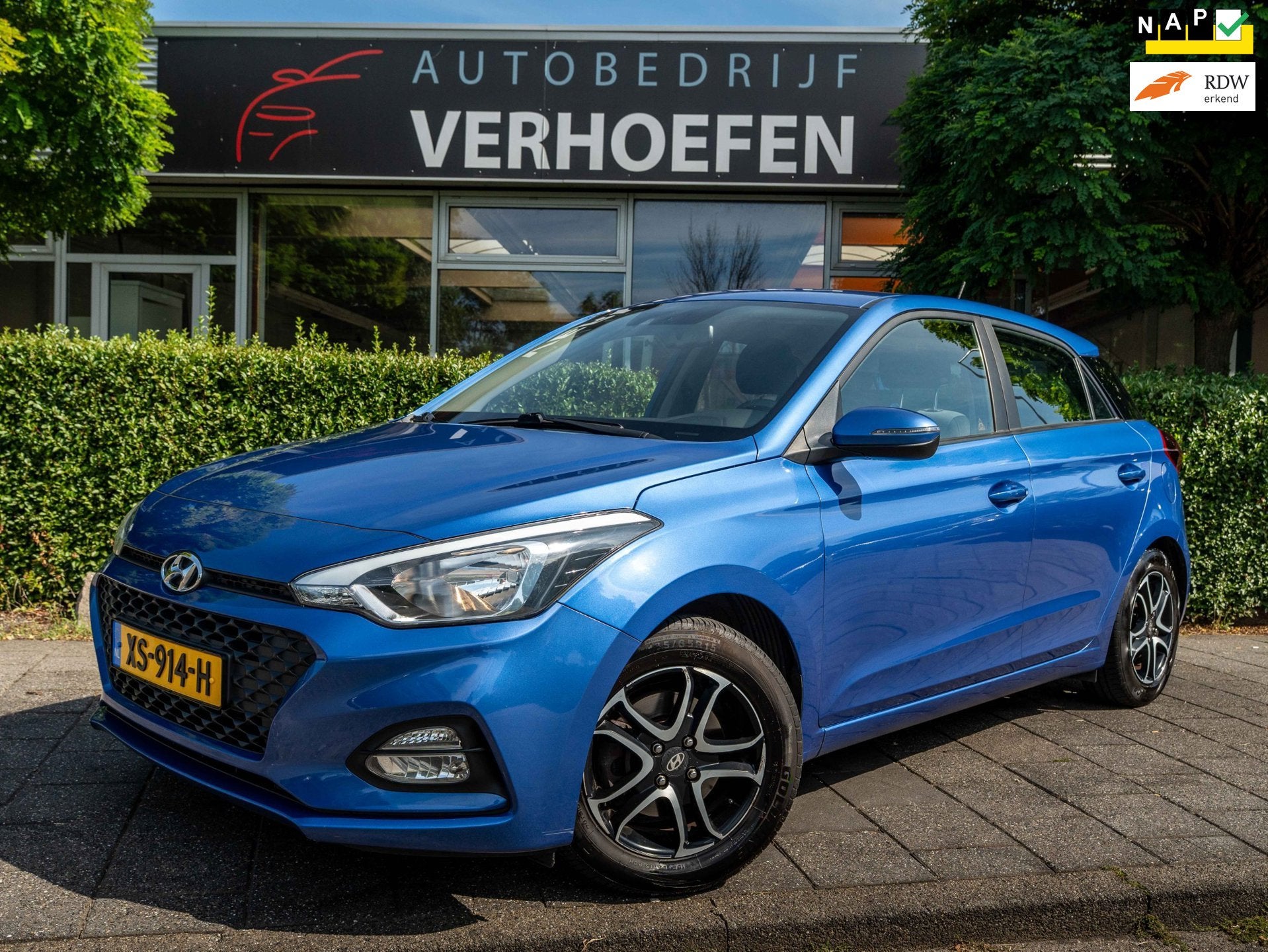 Hyundai I20 1.0 T-GDI - PARKEER CAMERA - APPLE CARPLAY - TRE, Auto's, Voorwielaandrijving, Dealer onderhouden, Blauw, 100 pk