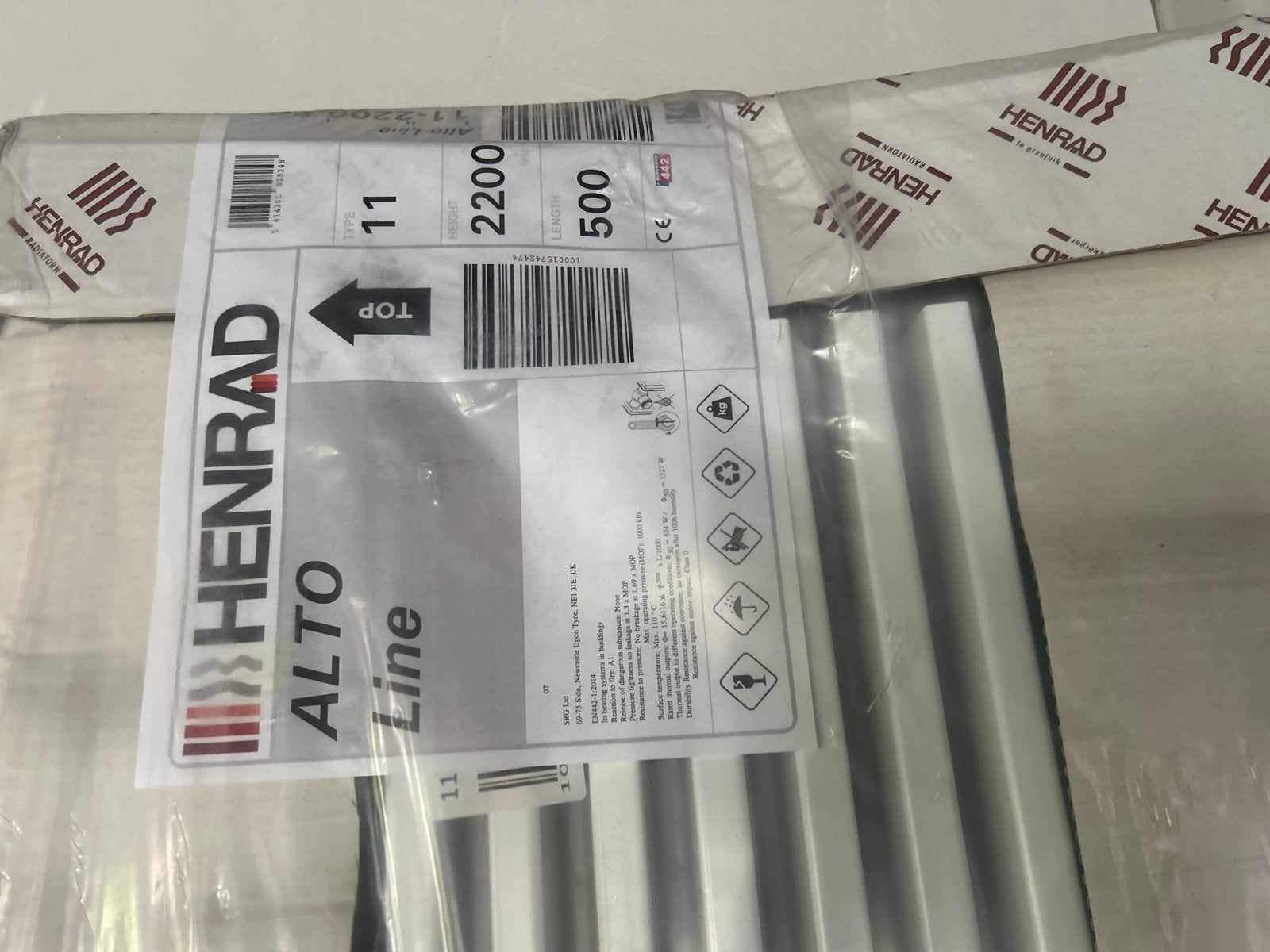 Nieuwe Henrad Alto Line Radiator 2200x500mm, 30 tot 80 cm, Radiator, Nieuw, 150 cm of meer