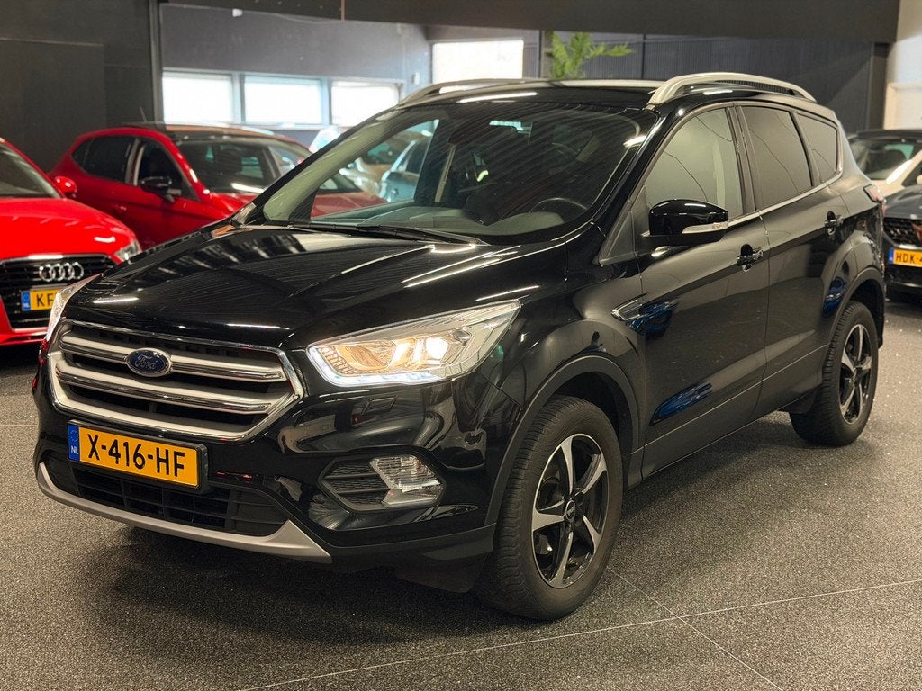 Ford Kuga 1.5 EcoBoost Titanium XENON/NAVI/CRUISE/CAMERA/CAR, Voorwielaandrijving, Stof, Euro 6, 4 cilinders