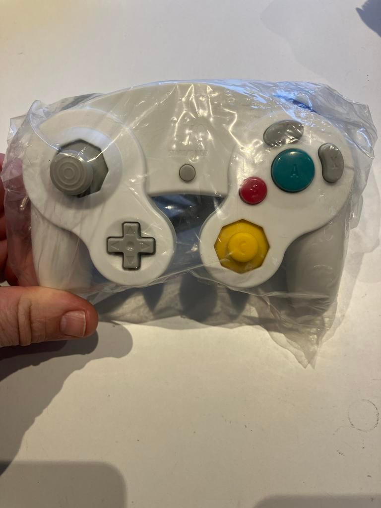 Nieuwe Nintendo GameCube controller wit,zwart,paars,zilver, Ophalen of Verzenden, Nieuw, Met 1 controller