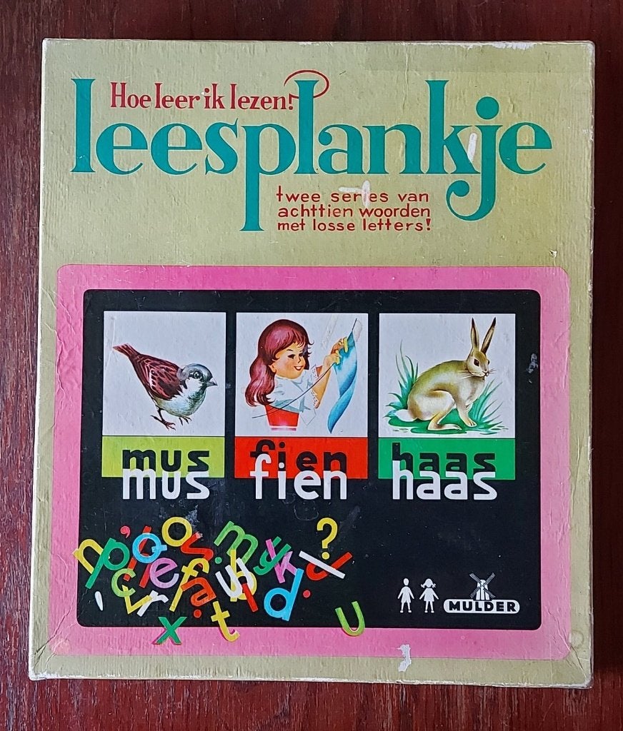 Vintage Retro spel Hoe leer ik lezen? Leesplankje + letters, Ophalen of Verzenden, Gebruikt, Taal en Lezen