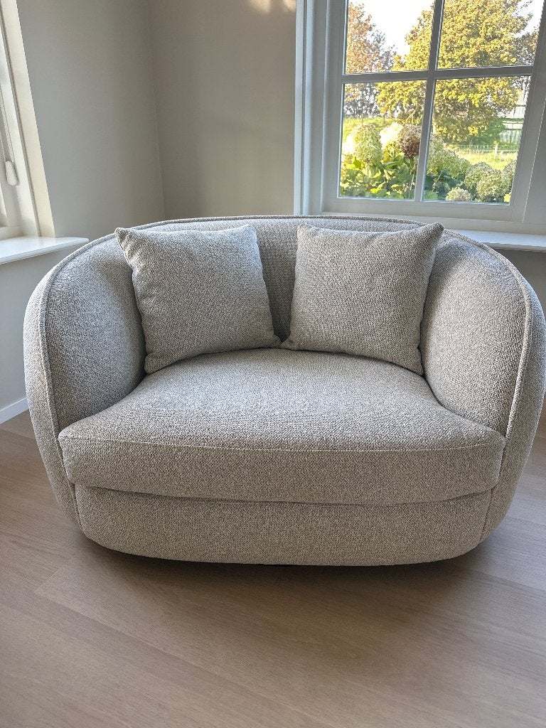 Enzio loveseat / grote fauteuil zo goed als nieuw!, Huis en Inrichting, Ophalen, Nieuw, Stof, 75 tot 100 cm