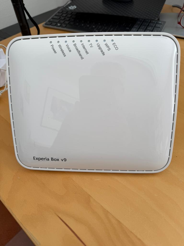 Experia Box v9, Computers en Software, Routers en Modems, Ophalen of Verzenden, Gebruikt