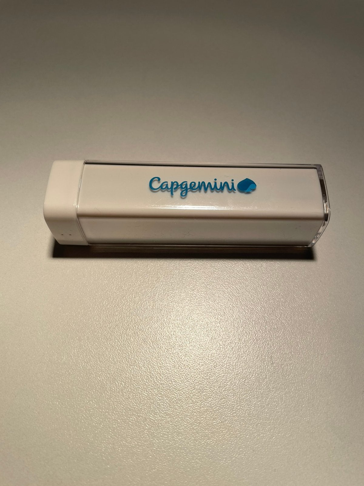 Powerbank 2200 mAh, Ophalen, Zo goed als nieuw
