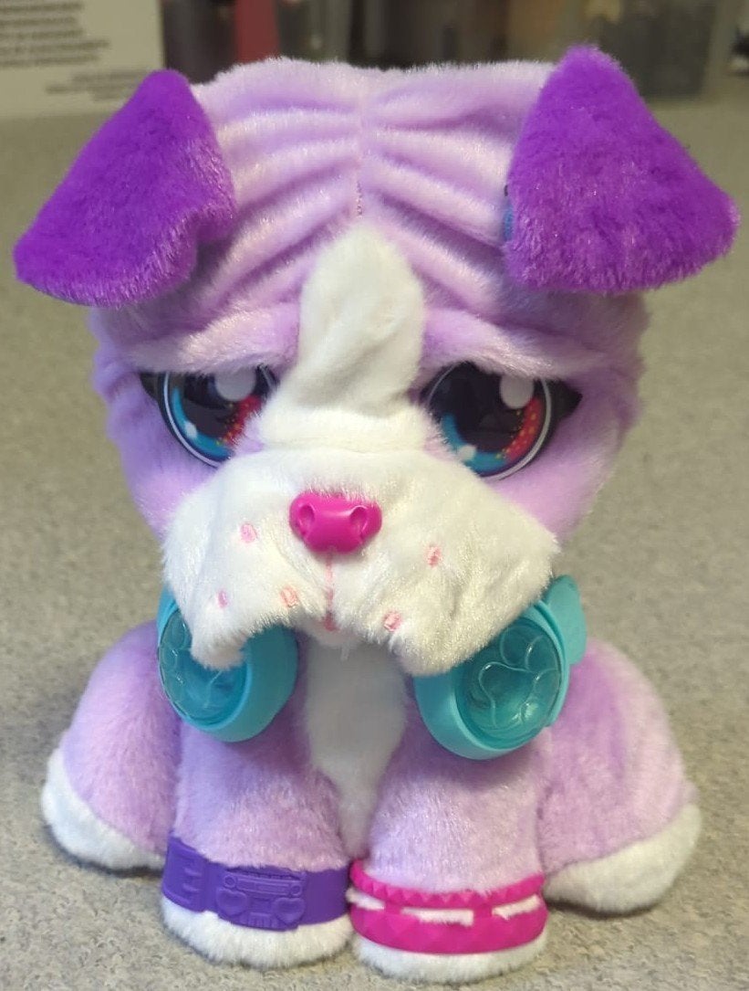 Interactieve paarse puppy knuffel met koptelefoon, Paars, Overige merken, Overige karakters, Zo goed als nieuw