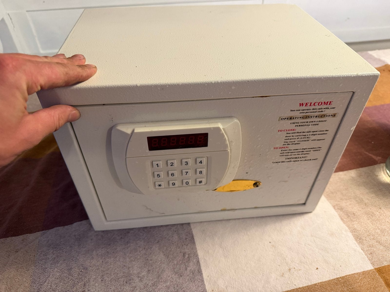 Kleine kluis met elektronisch slot - werkt goed, Ophalen, Gebruikt, Brandkast
