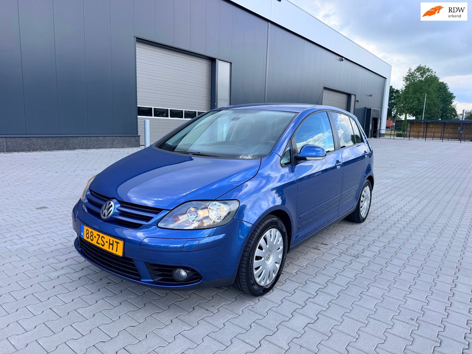 Volkswagen Golf Plus 1.9 TDI Sportline, Auto's, Volkswagen, Zwart, 4 cilinders, Blauw, Metallic lak