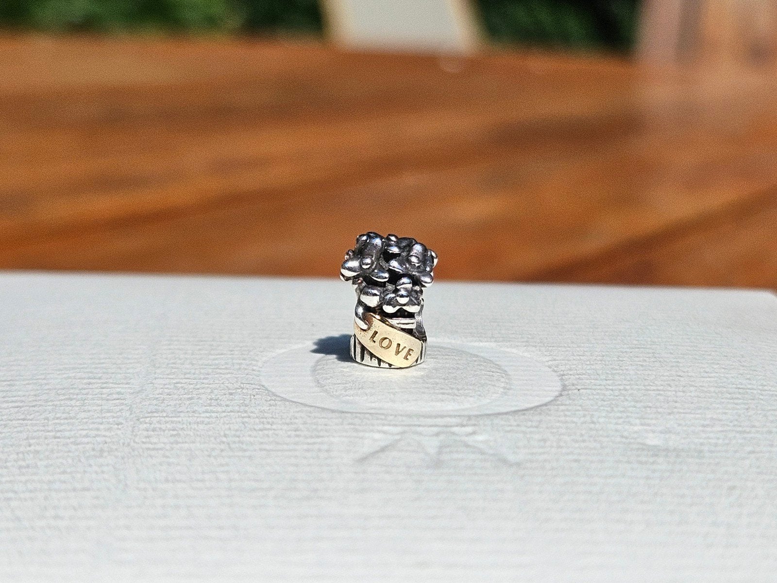 Pandora bedel 14k bicolor 'Love' boeket - Zeer goede staat, Pandora, Ophalen of Verzenden, Zo goed als nieuw, 1 bedel