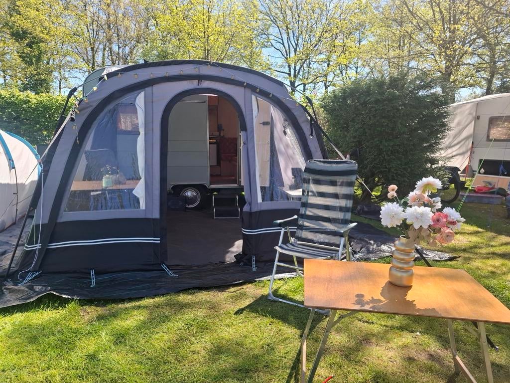 Knauf eifelland caravan met voortent, Caravans en Kamperen, Particulier, Overige merken