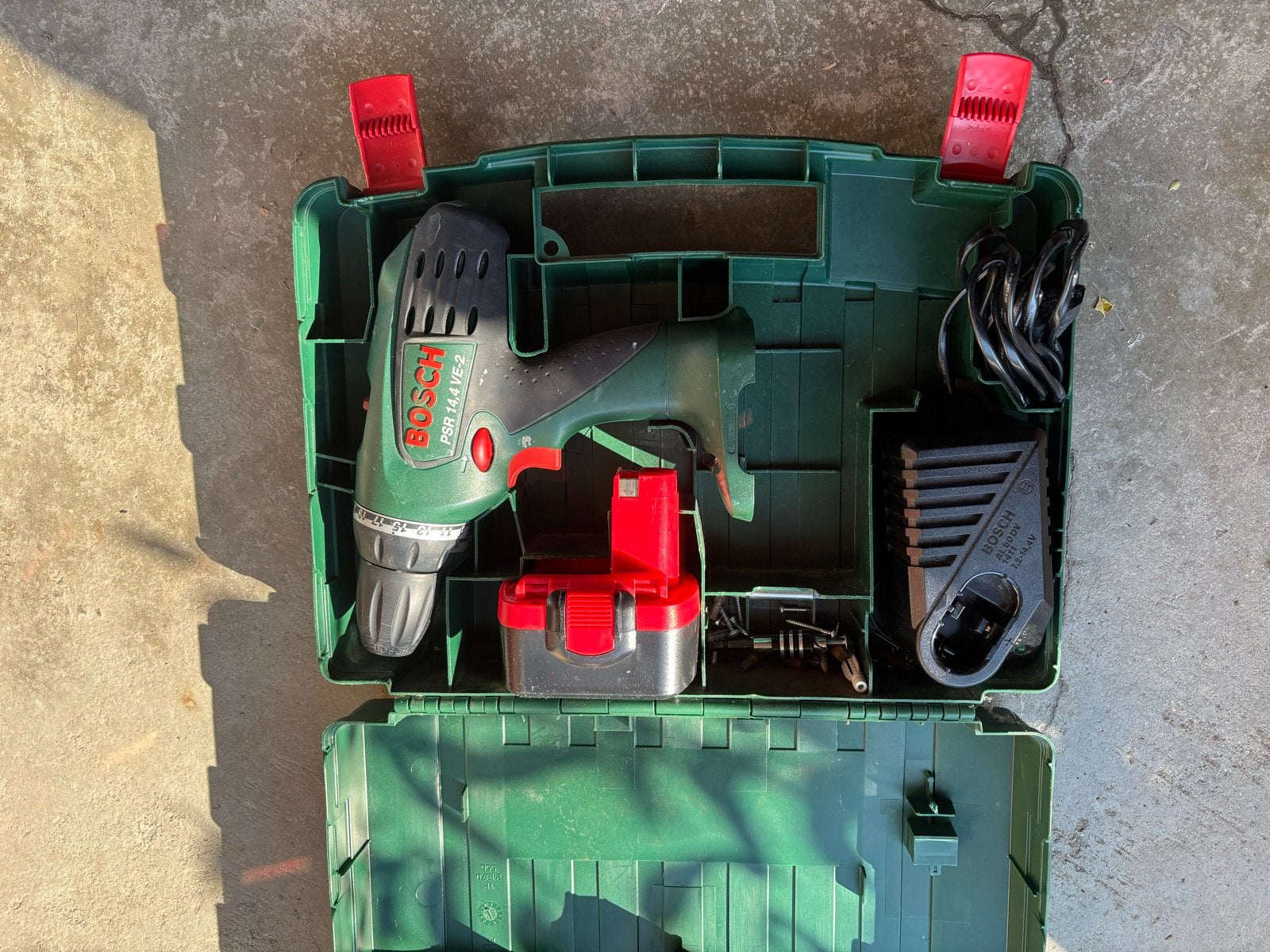 Bosch PSR 14.4 VE-2 Boor- en Schroefmachine met Accu, Gebruikt, Variabele snelheid, Ophalen of Verzenden, Boor- en Schroefmachine
