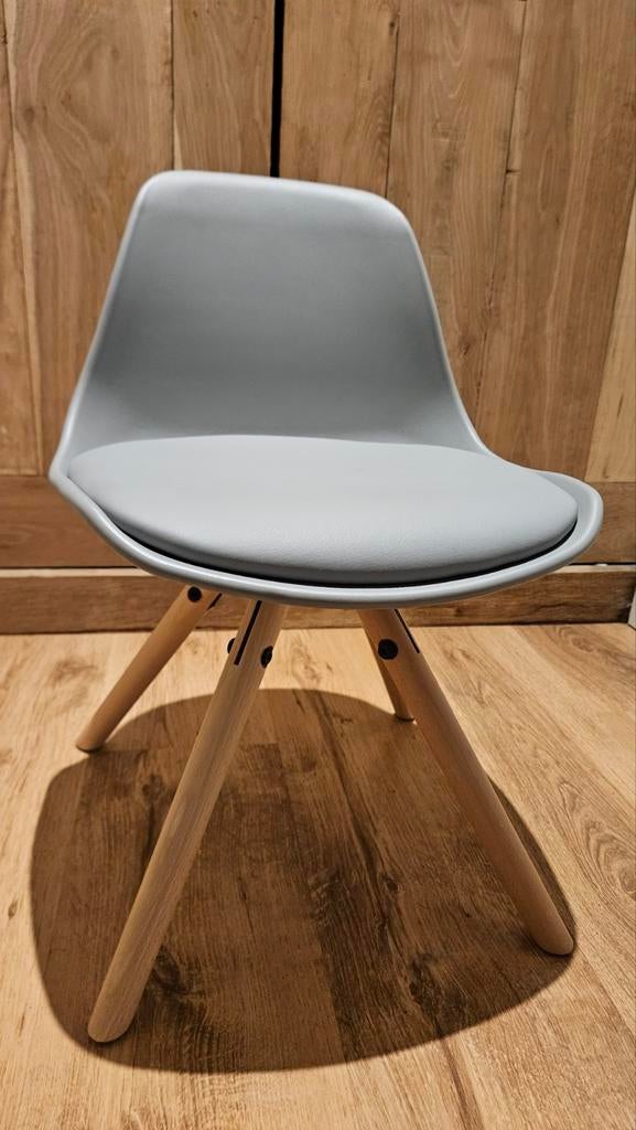 Kinderstoel Woody, Ophalen, Kunststof, Nieuw, Eén
