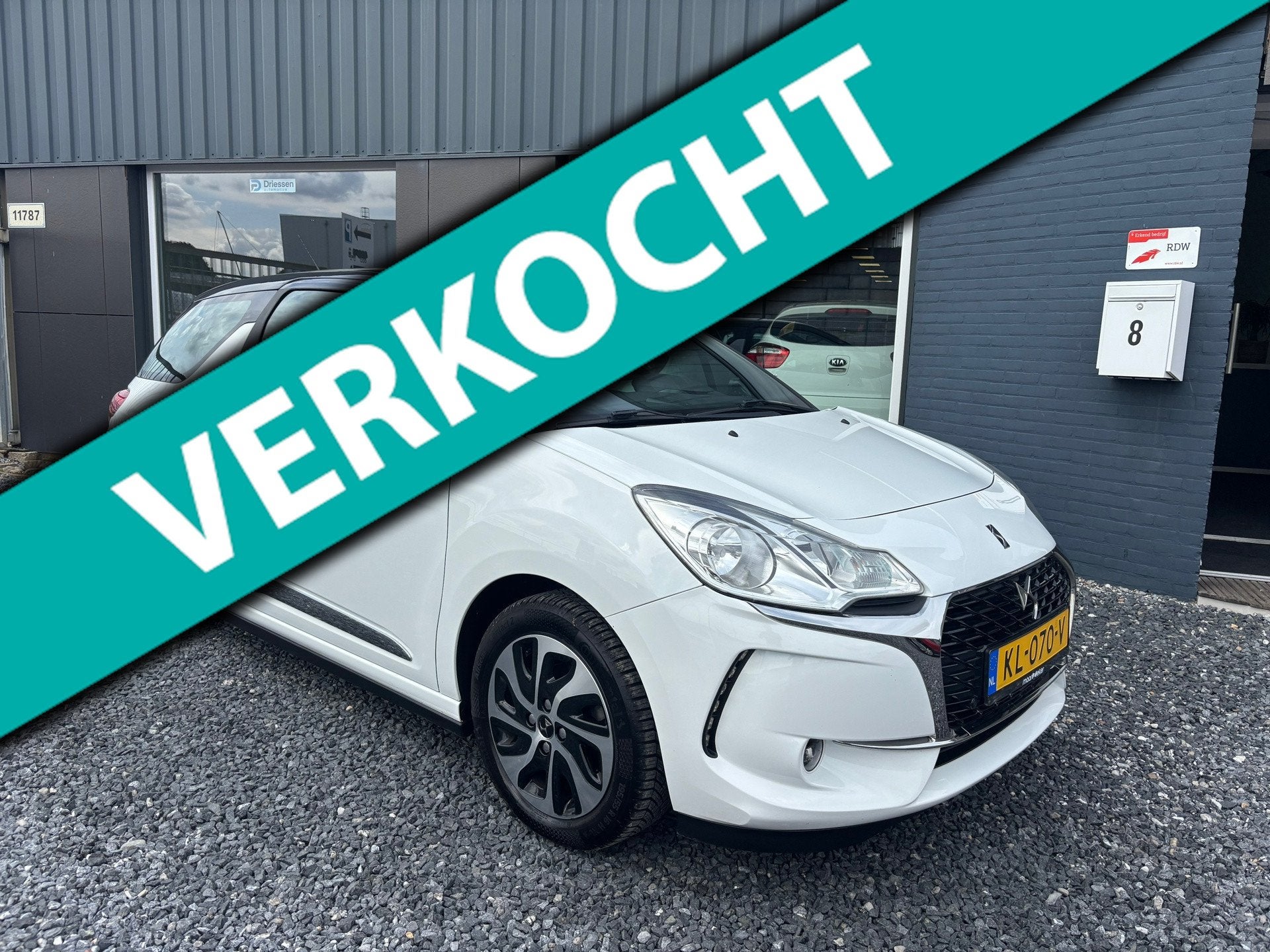 DS 3 Citroen 1.2 PureTech Business | Automaat! | Clima/Navi, Auto's, Stof, 1199 cc, 82 pk, Wit