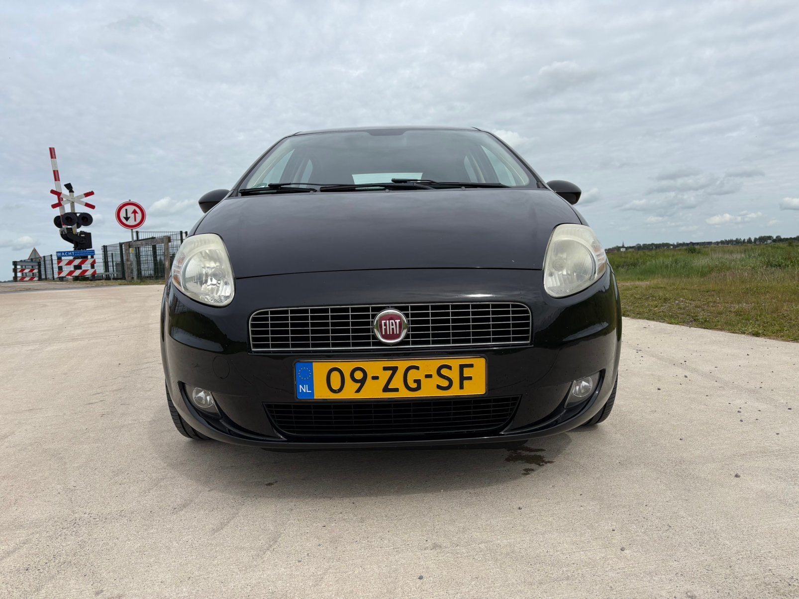 Fiat Punto 1.4 16V Turbo 5DR 2008 Zwart, Voorwielaandrijving, Sound system, 1145 kg, Zwart