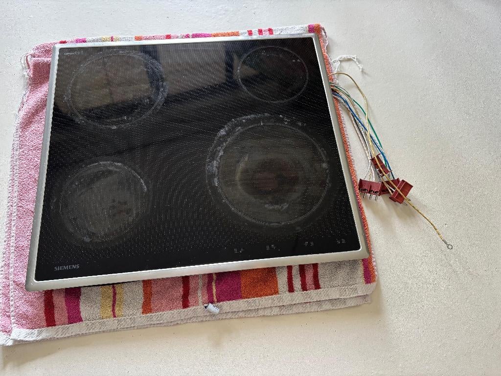 Elektrische/Glaskeramische inbouw kookplaat Siemens, Witgoed en Apparatuur, Kookplaten, Ophalen, Gebruikt, Keramisch, 4 kookzones