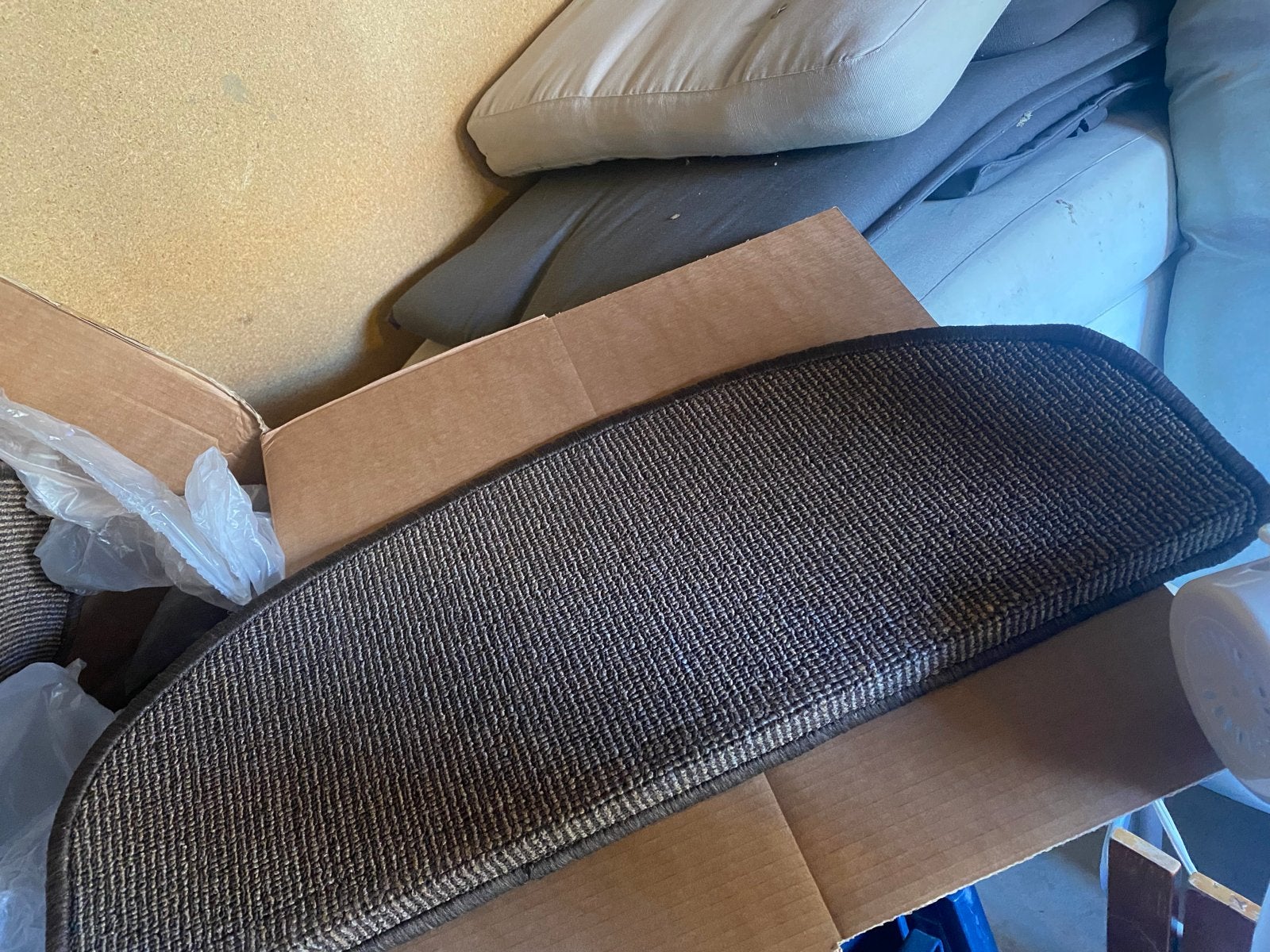 Nieuwe Bruine Halve Maantjes, Huis en Inrichting, Stoffering | Tapijten en Kleden, Ophalen, Bruin, Nieuw, Minder dan 50 cm