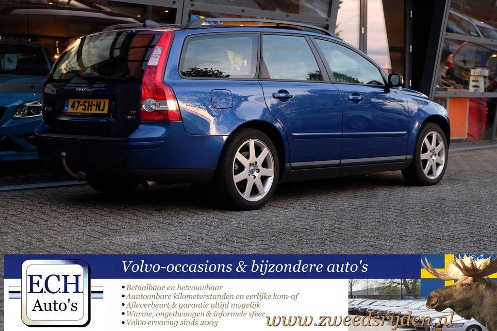 Volvo V50 2.5 T5 AWD Momentum, Schuifdak, 17inch (bj 2006), Auto's, Gebruikt, Blauw, 2521 cc, Handgeschakeld