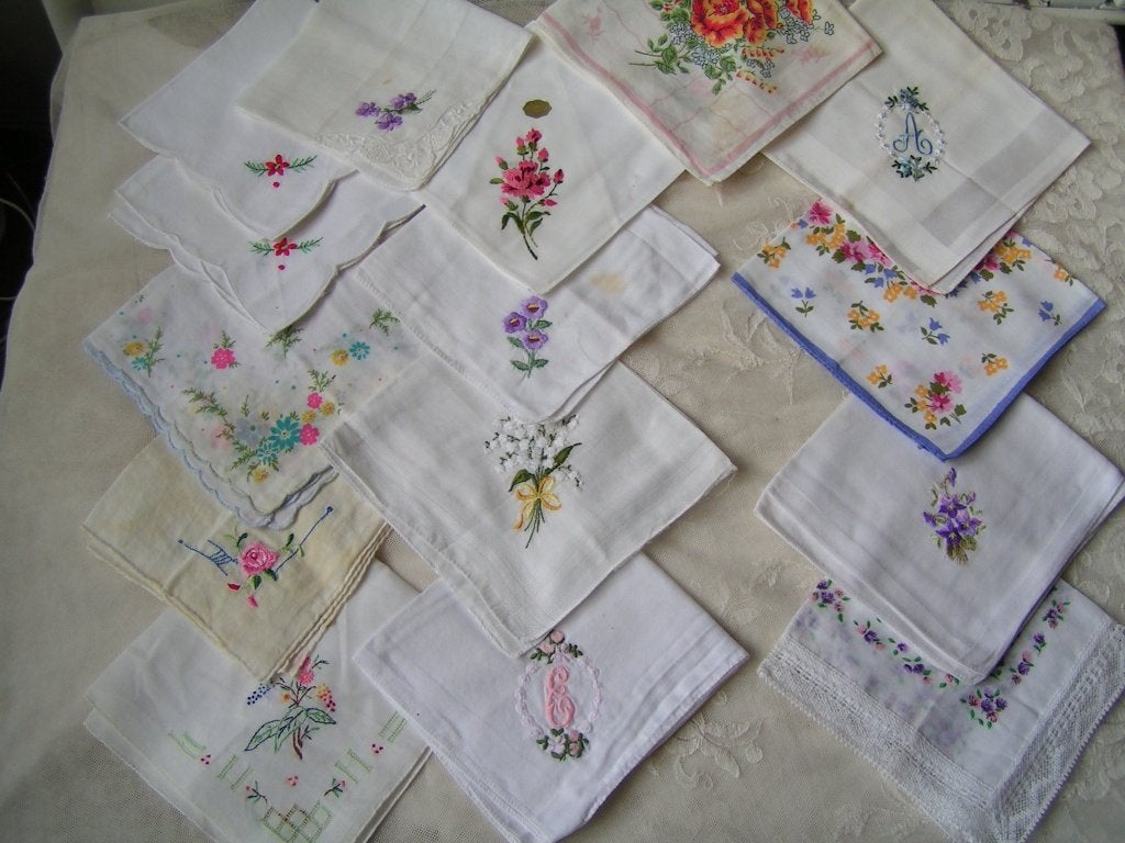 15 zakdoekjes met bloemetjes nr EE 825 ger singel, Ophalen of Verzenden