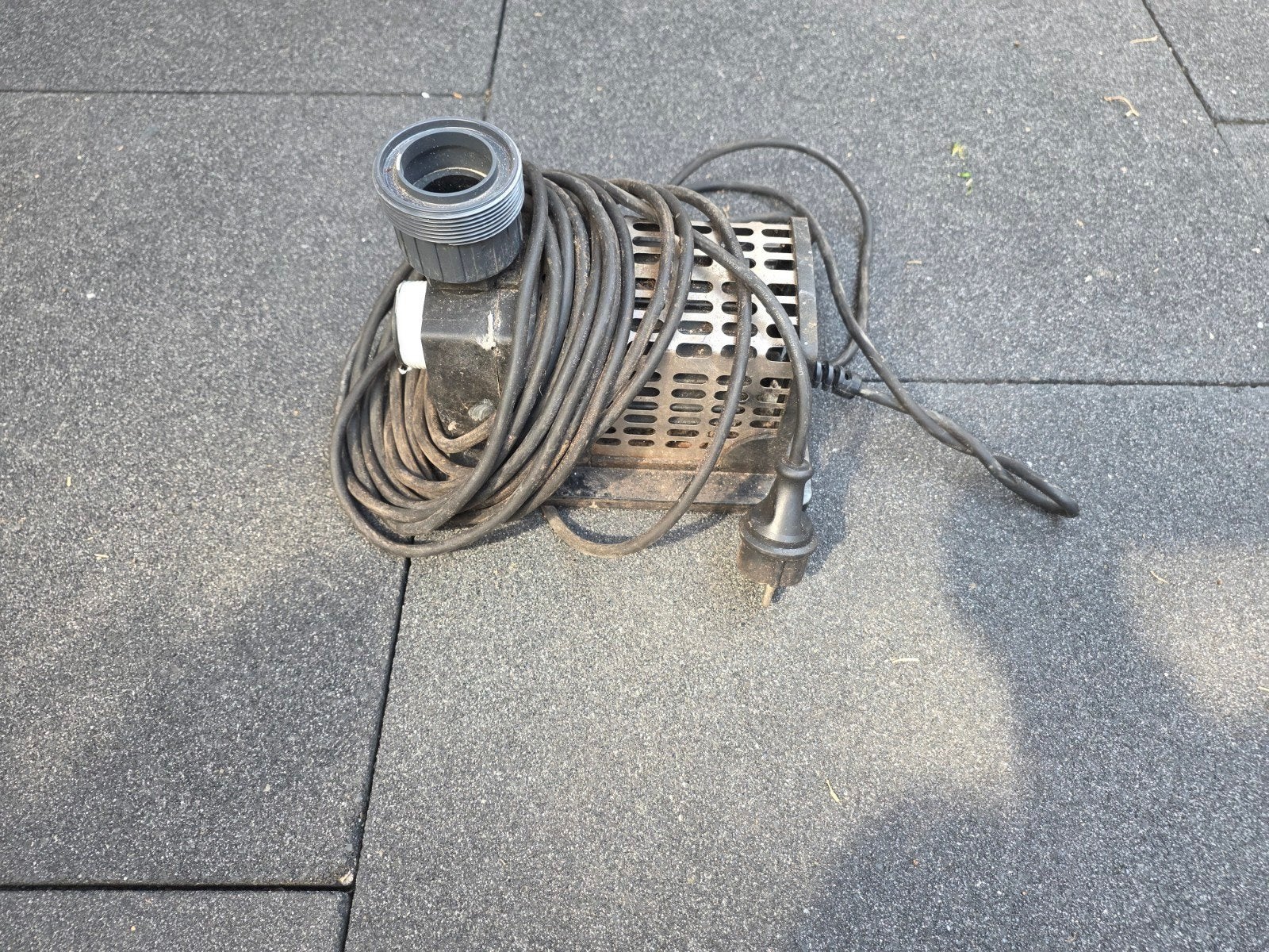 UniTech Perfect 5000 DRY Vijverpomp - Gebruikt, Ophalen of Verzenden, Gebruikt, Elektrisch, Overige typen