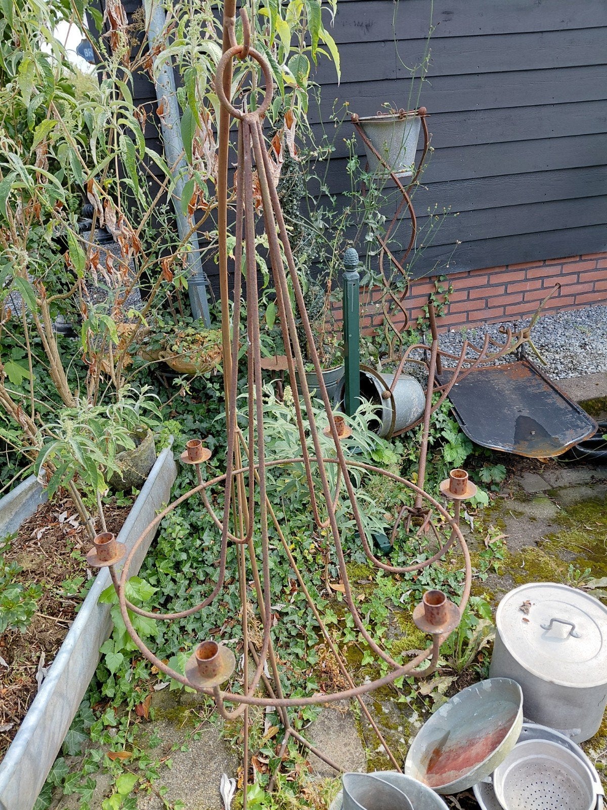Antieke roestige metalen kandelaar kroonluchter, Ophalen, Gebruikt, Bruin, Metaal