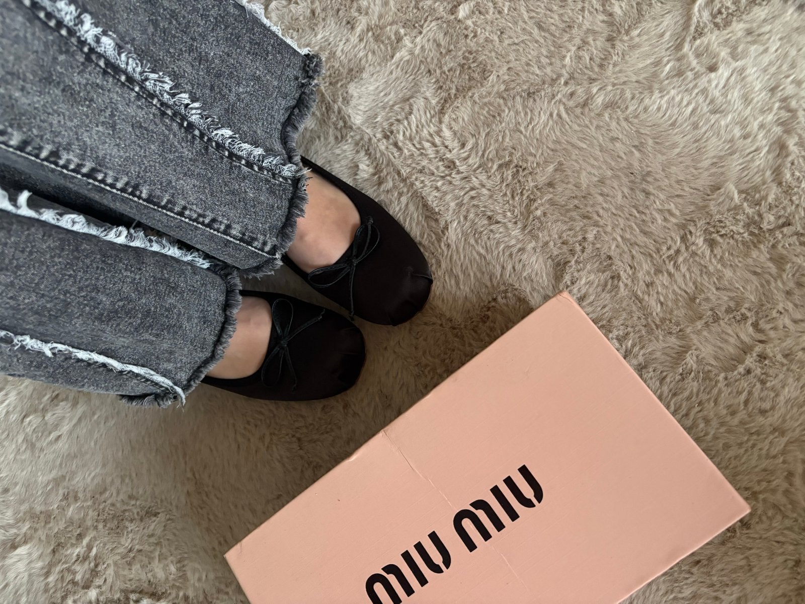 Nieuwe Miu Miu ballerina's maat 39 en 40, compleet met doos, Kleding | Dames, Schoenen, Ophalen of Verzenden, Nieuw, Zwart, Ballerina's