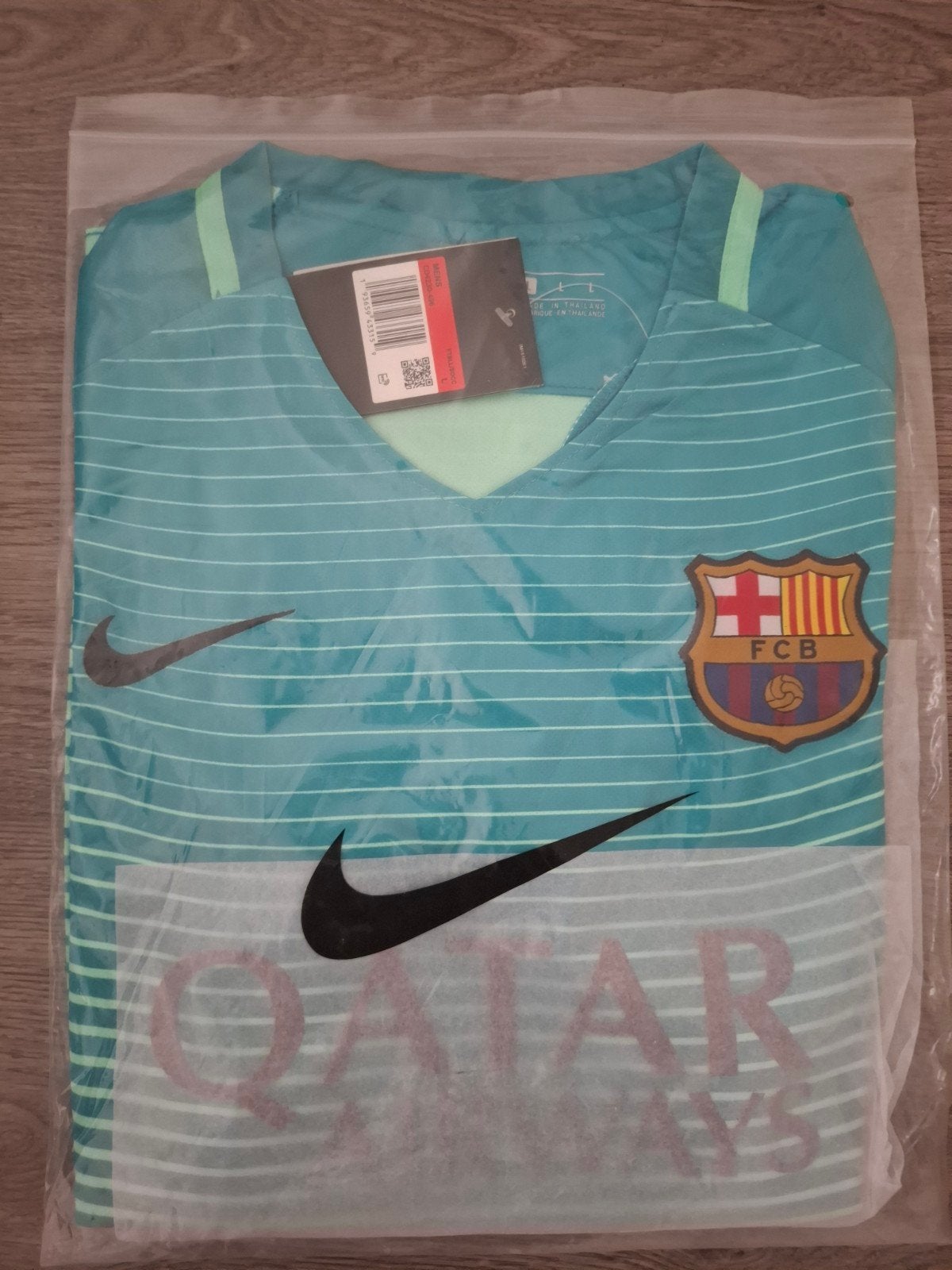 FC Barcelona Suárez. derde shirt 16-17 Maat M, Maat M, Ophalen of Verzenden, Nieuw, Shirt