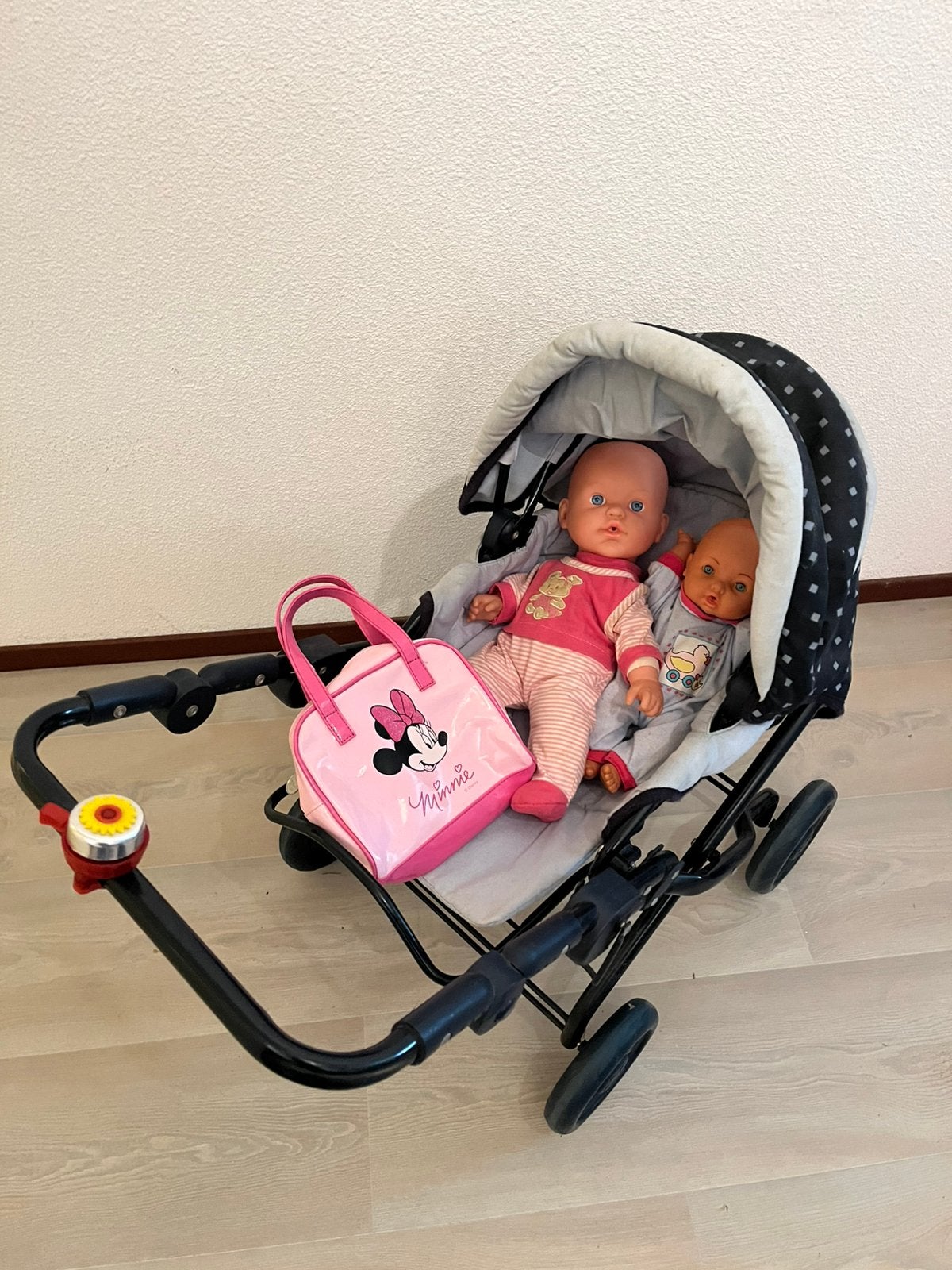 Leuke kinder poppenwagen, Kinderen en Baby's, Speelgoed | Poppen, Ophalen, Babypop