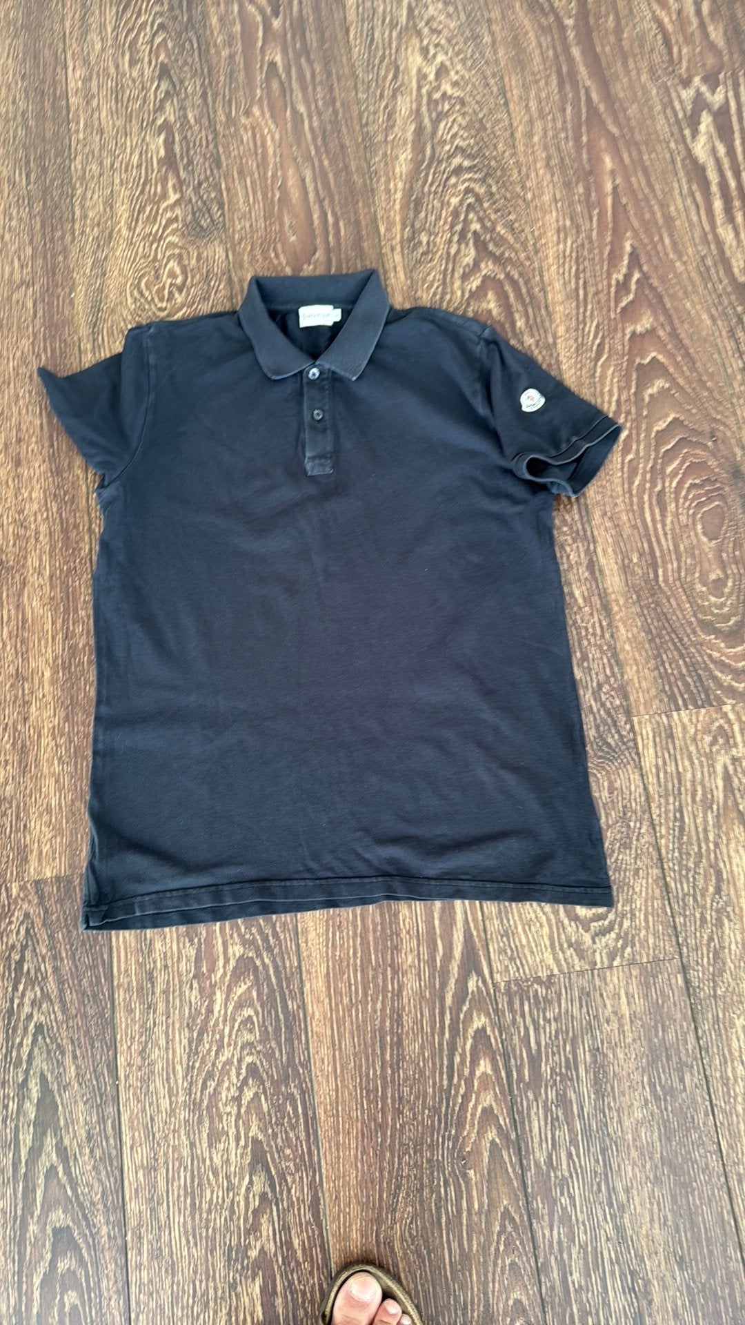 Moncler polo, Ophalen of Verzenden, Zo goed als nieuw, Maat 52/54 (L), Blauw