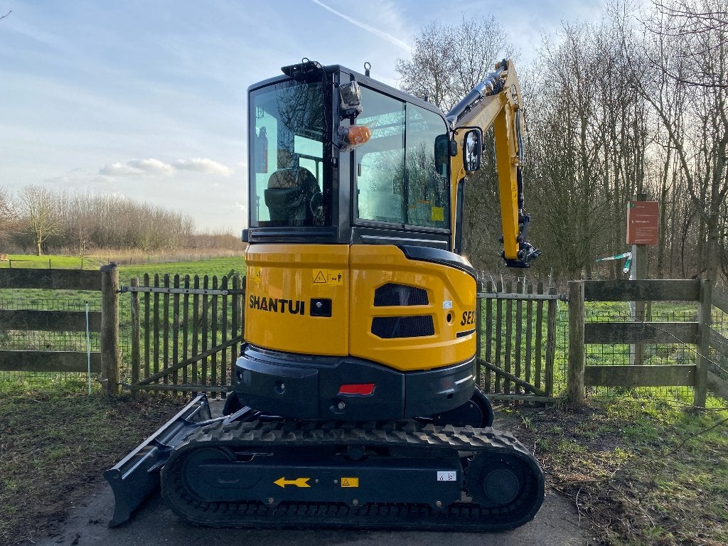 Shantui 2.7 ton minigraver binnendraaier Yanmar diesel, Ophalen, Graafmachine