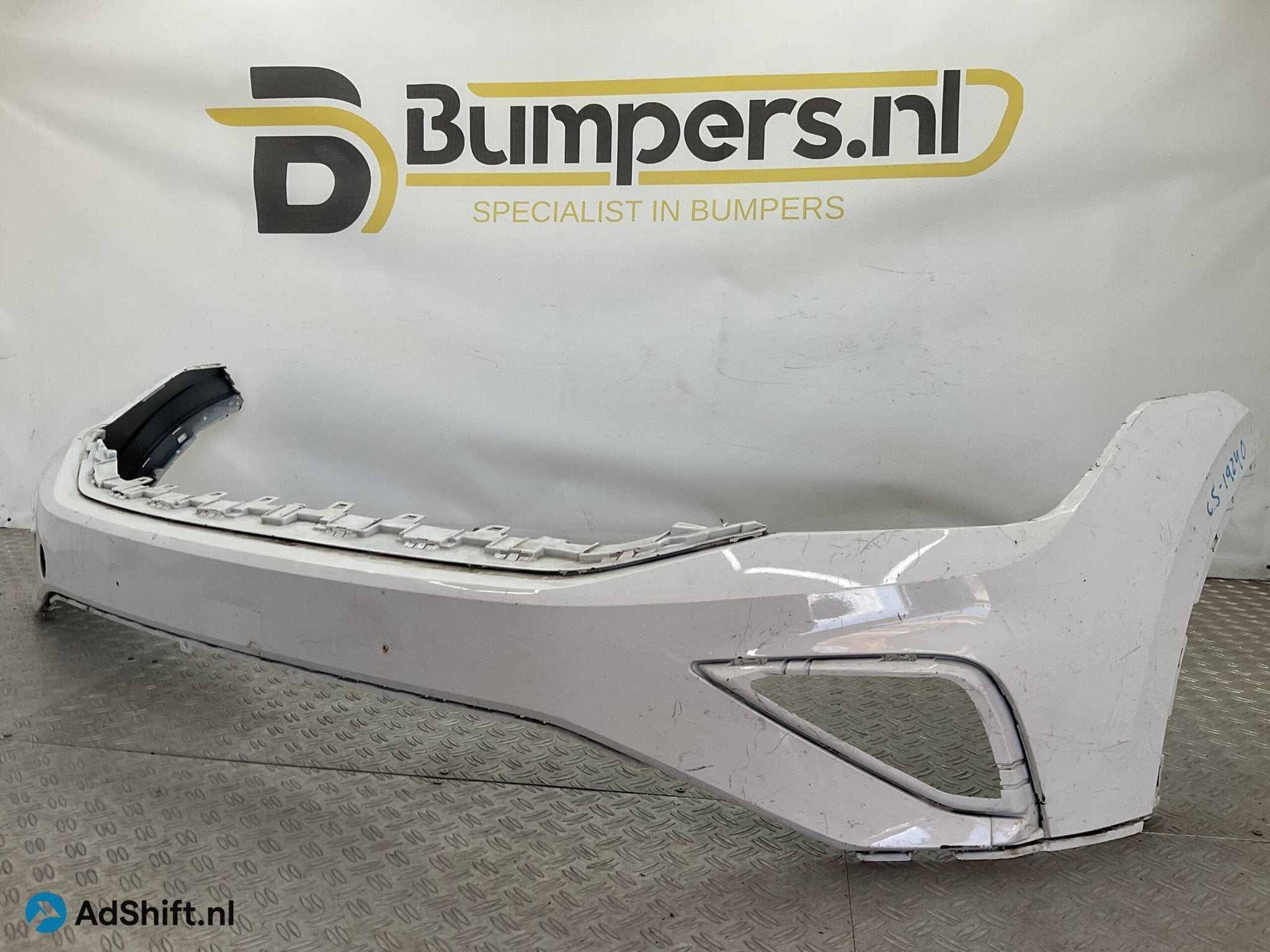 Bumper Volkswagen Tiguan 2021 5NA807221C Voorbumper C5-19240, Auto-onderdelen, Bumper