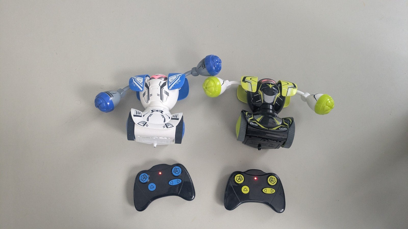 Silverlit Kombat Robot Boksers - Set van 2 met afstandsbedie, Ophalen of Verzenden, Gebruikt, Jongen of Meisje