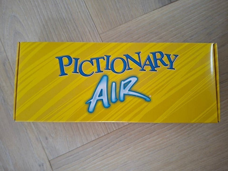Pictionary Air - Teken in de lucht en raad mee!, Drie of vier spelers, Ophalen of Verzenden, Gebruikt, Mattel