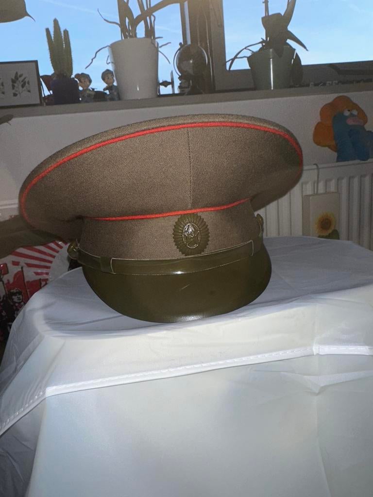 Veld uniform pet sovjet generaal, Verzamelen, Militaria | Algemeen, Ophalen of Verzenden, Landmacht, Nederland, Kleding of Schoenen